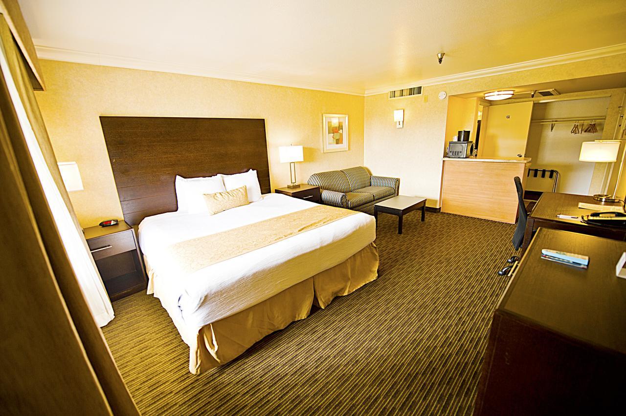 Hotel D'Lins Ontario Airport Eksteriør bilde