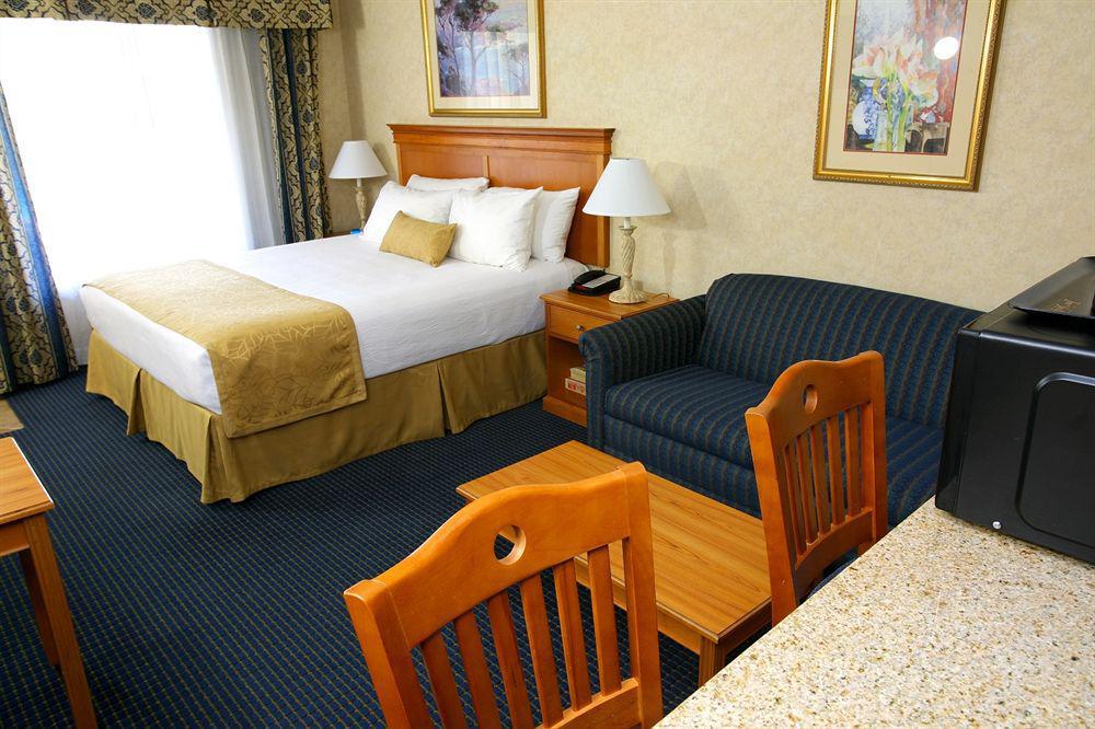 Hotel D'Lins Ontario Airport Eksteriør bilde